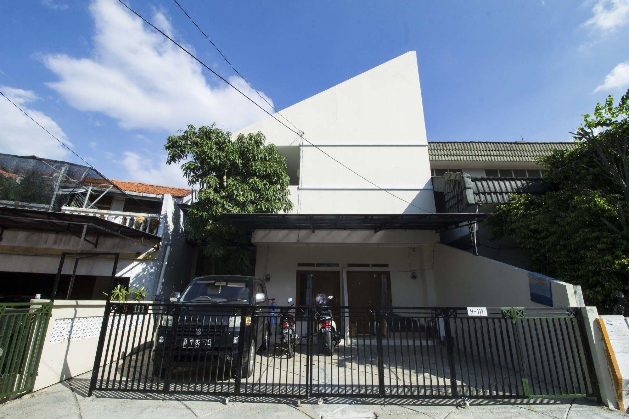 Reddoorz Near Pulogadung Jakarta